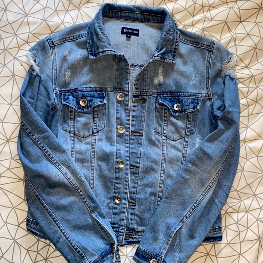 Tractr BLU Women’s Jean Jacket